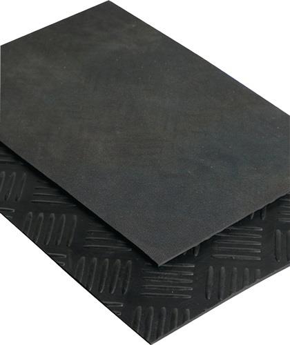 MÖLLER Hammerschlagmatte Breite 1,4 m Länge 10 m Dicke 3 mm schwarz NR/SBR Rolle